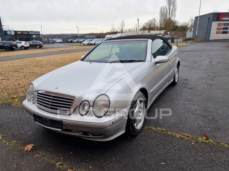 2000 Mercedes Benz CLK 200