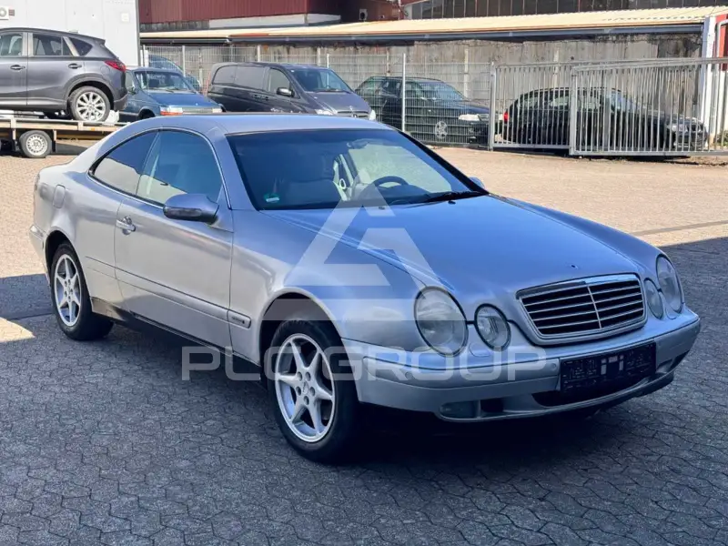 2000 Mercedes Benz CLK 200