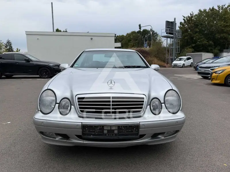 2000 Mercedes Benz CLK 200