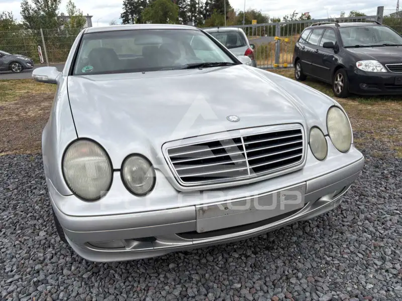2000 Mercedes Benz CLK 200