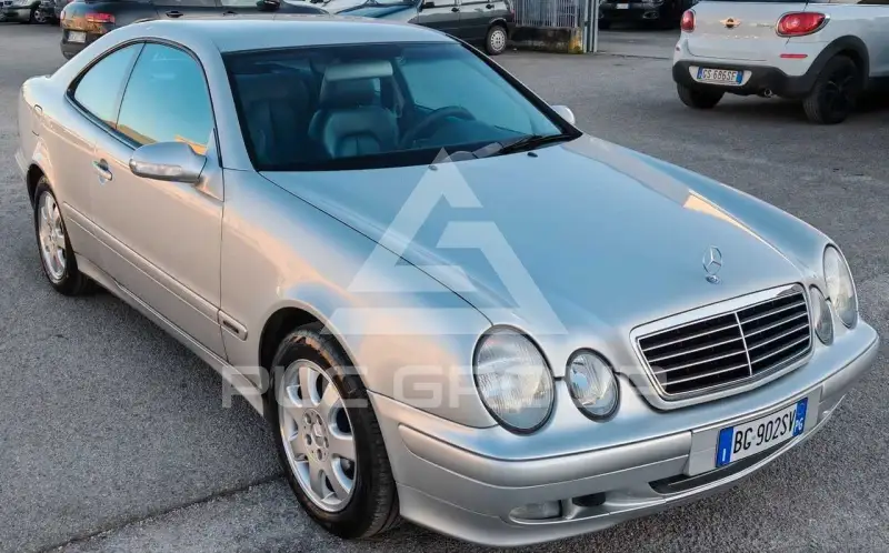2000 Mercedes Benz CLK 200