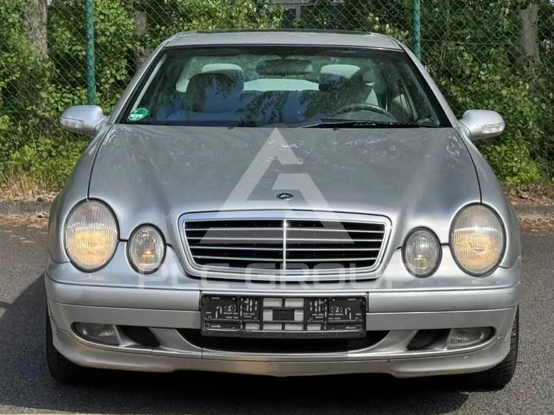 2000 Mercedes Benz CLK 200