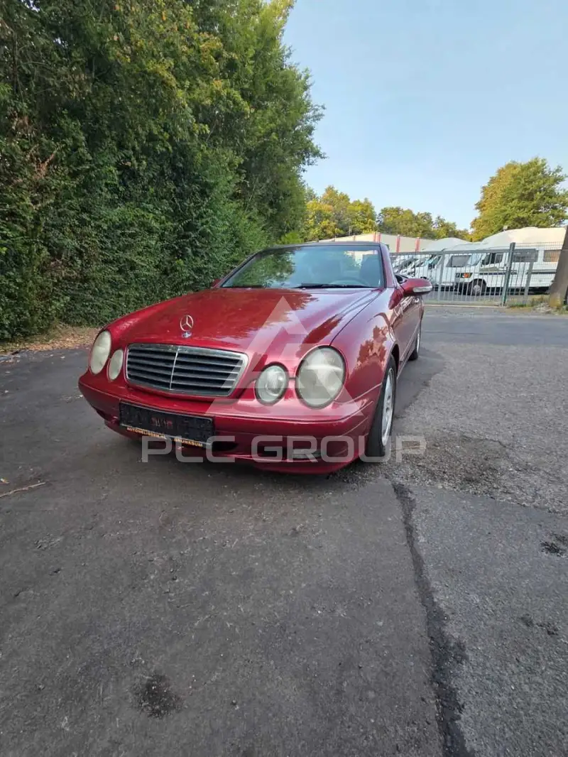 2000 Mercedes Benz CLK 200