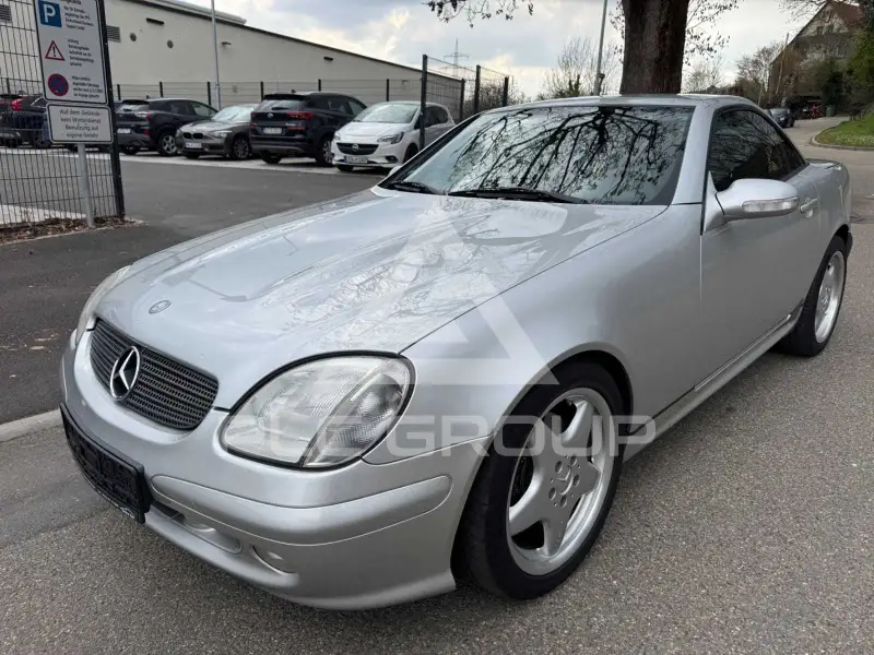 2000 Mercedes Benz SLK 320