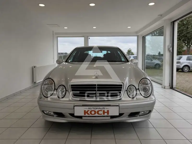 2000 Mercedes Benz CLK 320