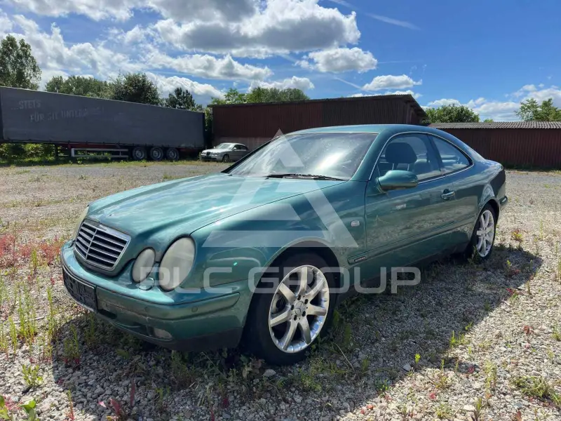 2000 Mercedes Benz CLK 320