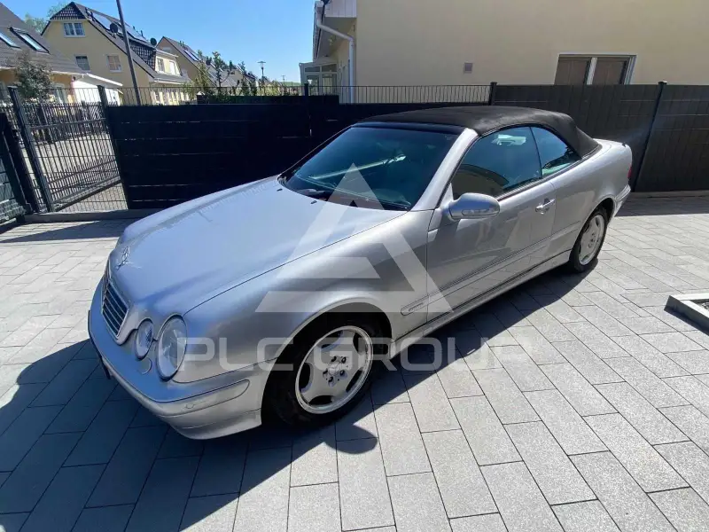 2000 Mercedes Benz CLK 320