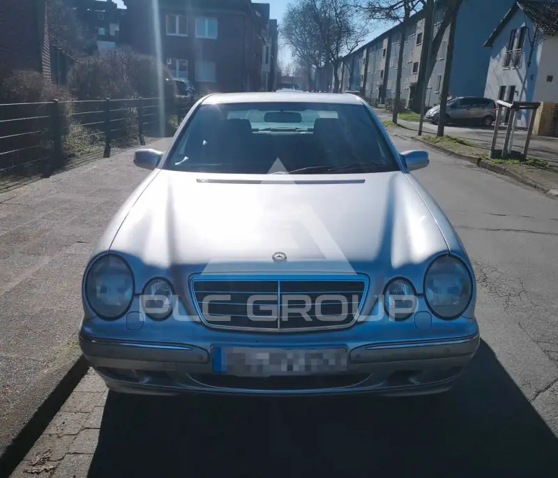 2000 Mercedes Benz E 200