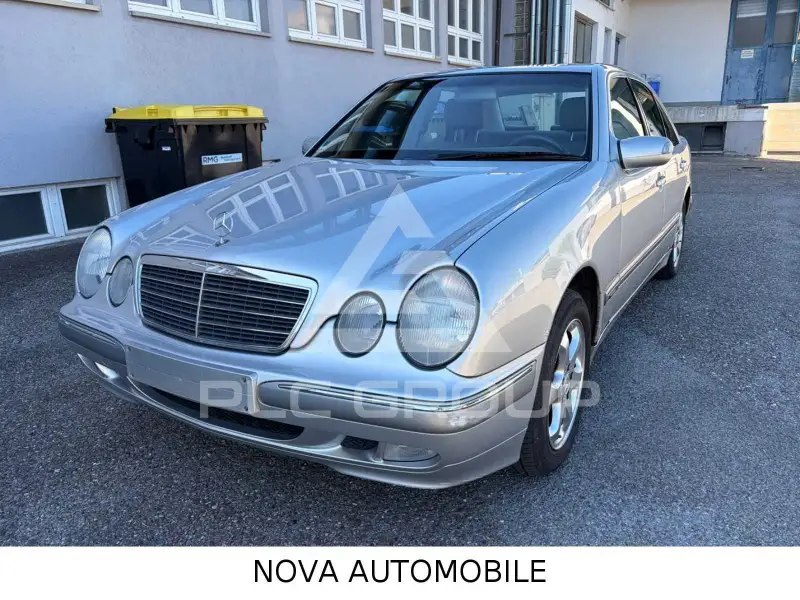2000 Mercedes Benz E 200