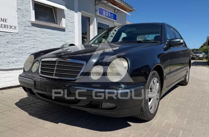 2000 Mercedes Benz E 200