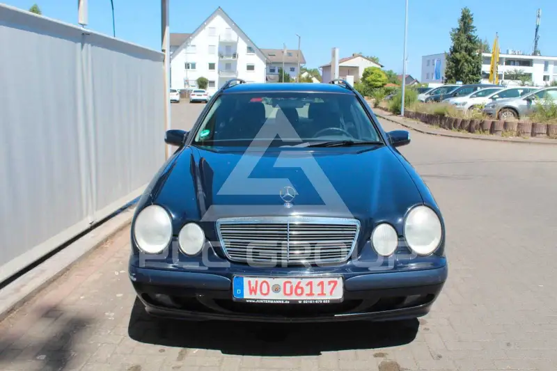 2000 Mercedes Benz E 220