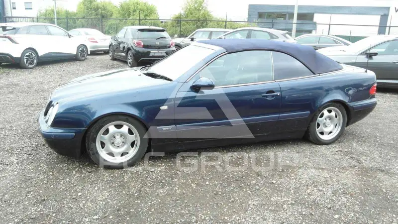 2000 Mercedes Benz CLK 230
