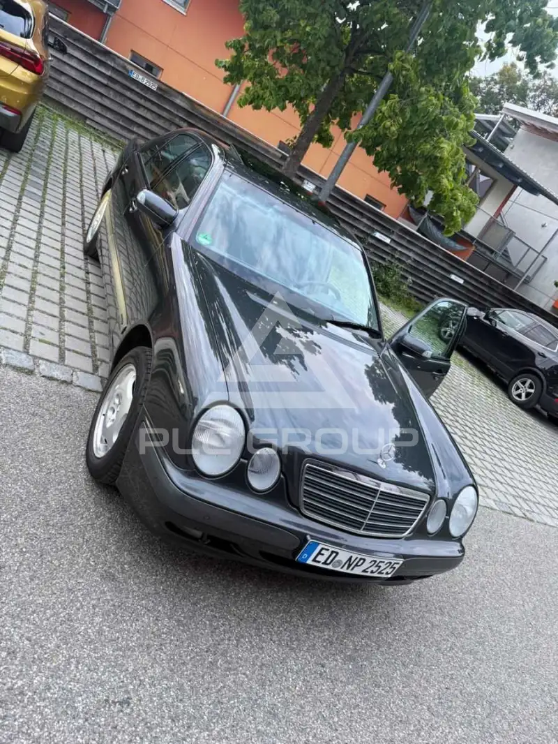 2000 Mercedes Benz E 240