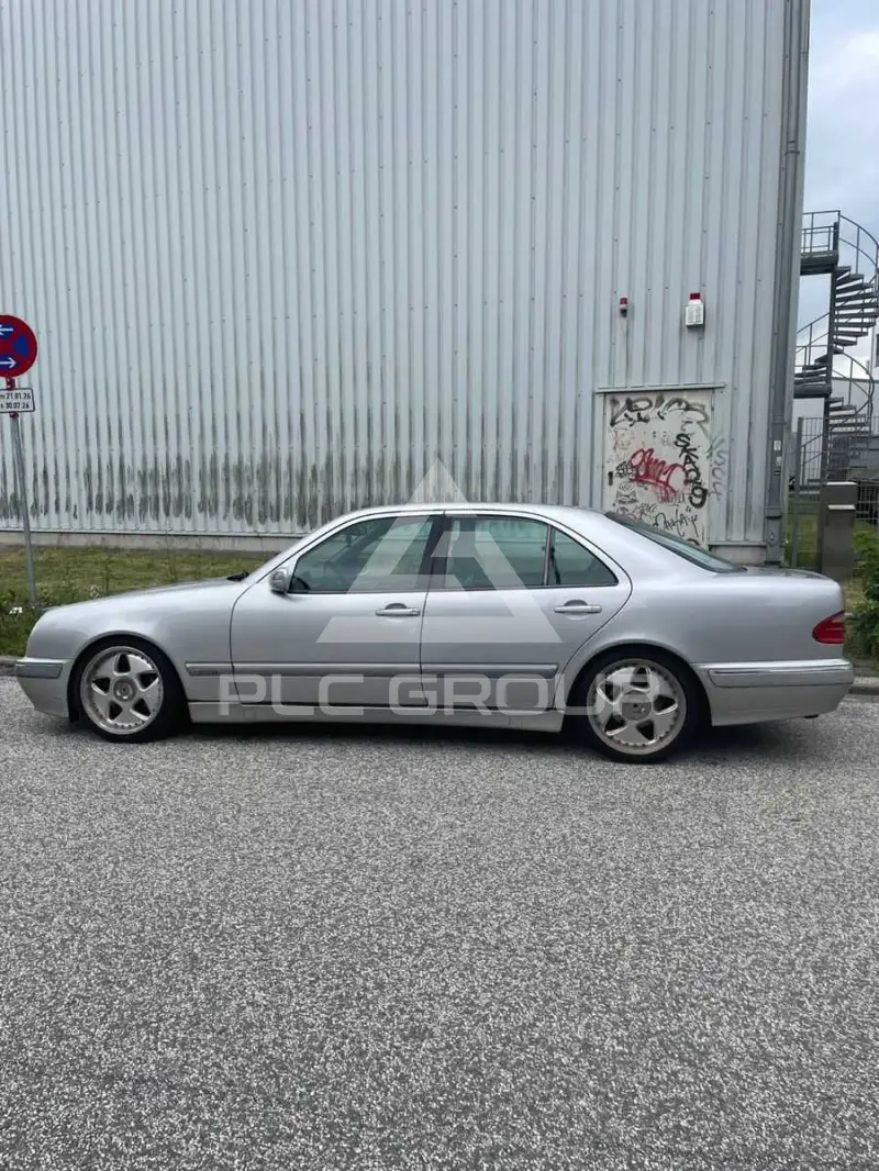 2000 Mercedes Benz E 240