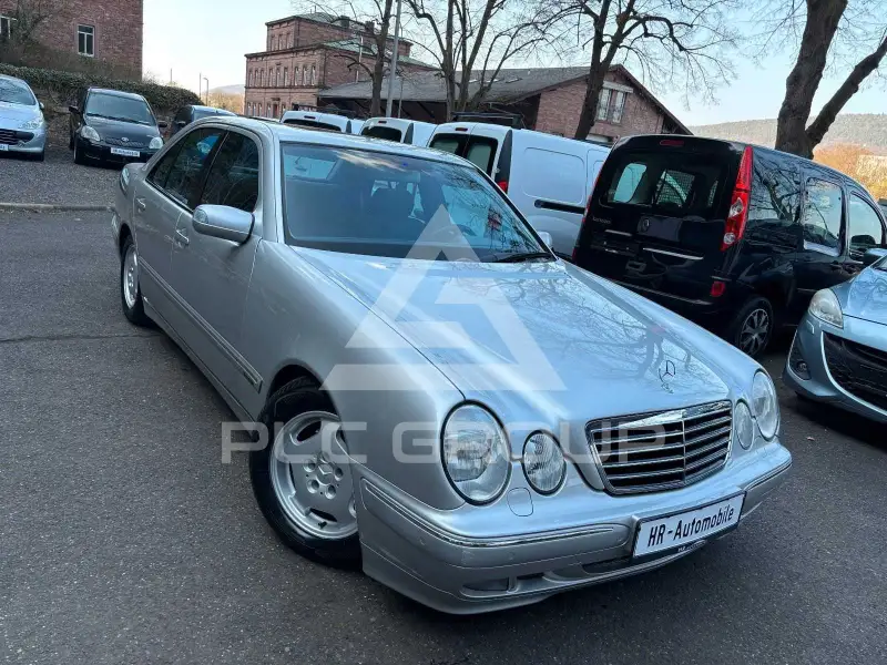 2000 Mercedes Benz E 240