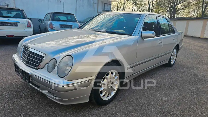 2000 Mercedes Benz E 240