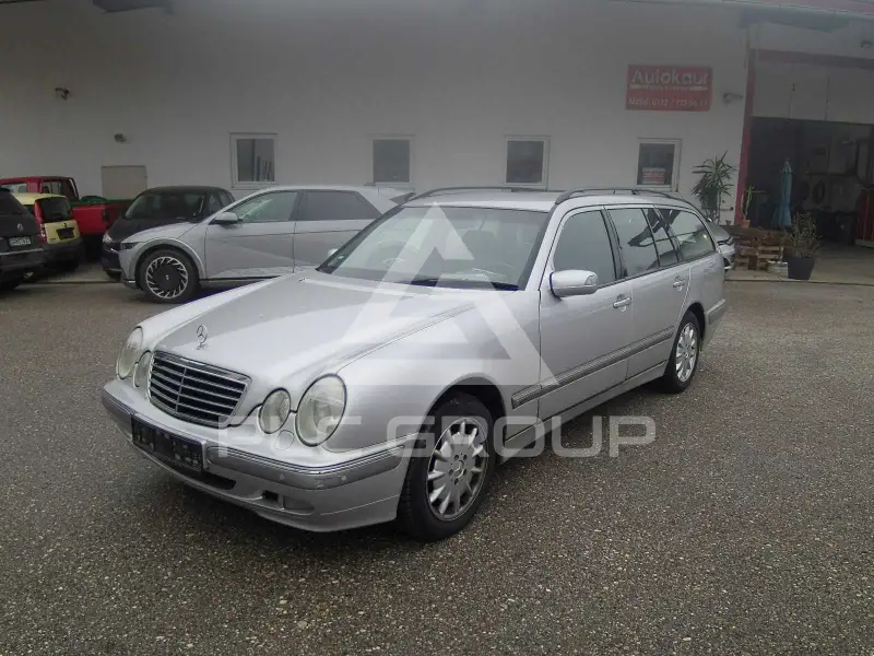 2000 Mercedes Benz E 240