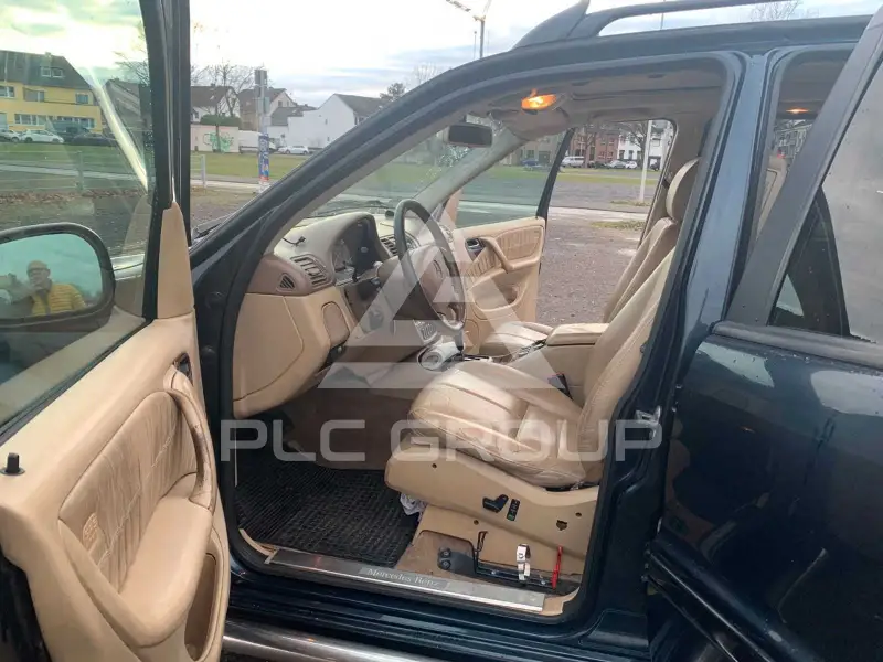 2000 Mercedes Benz ML 270