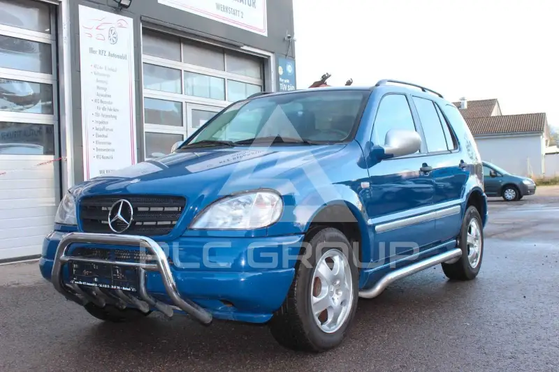 2000 Mercedes Benz ML 270