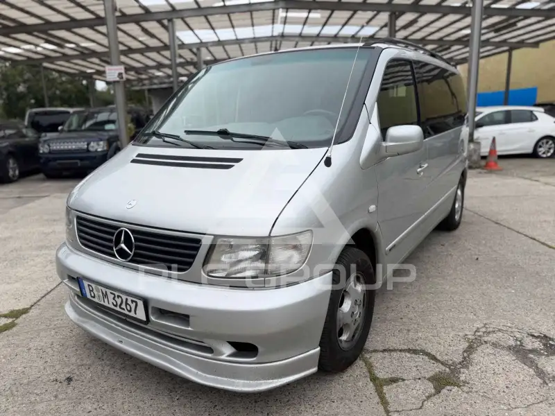 2000 Mercedes Benz V 220