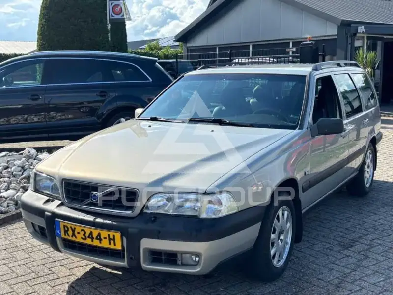 2000 Volvo V70