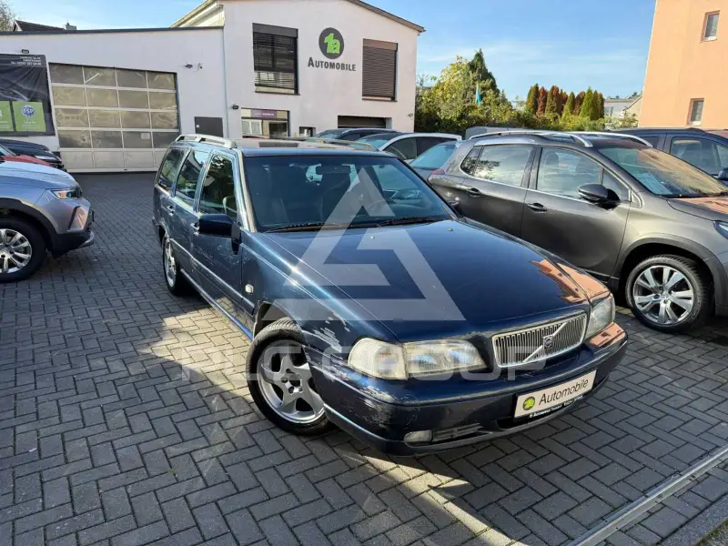 2000 Volvo V70