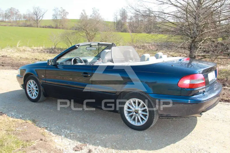 2000 Volvo C70