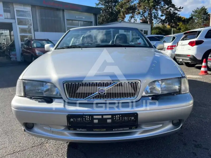 2000 Volvo C70