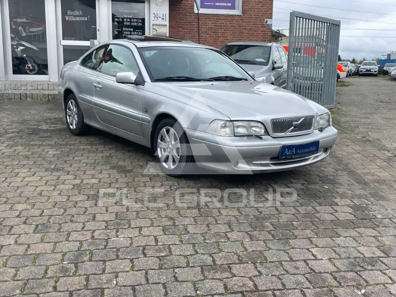 2000 Volvo C70