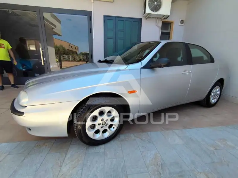 2000 Alfa Romeo 156