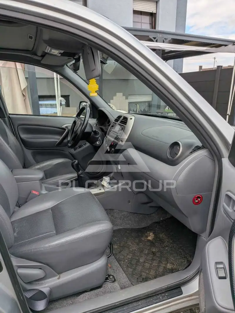 2000 Toyota RAV4