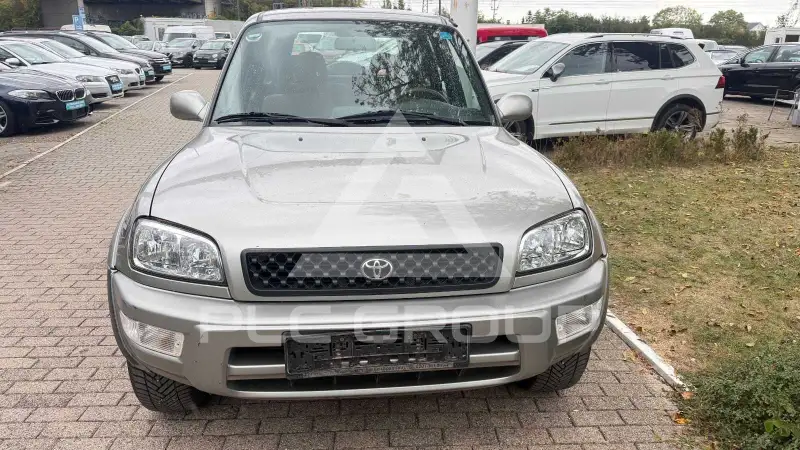 2000 Toyota RAV4
