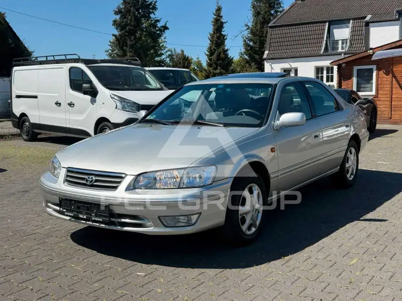 2000 Toyota CAMRY