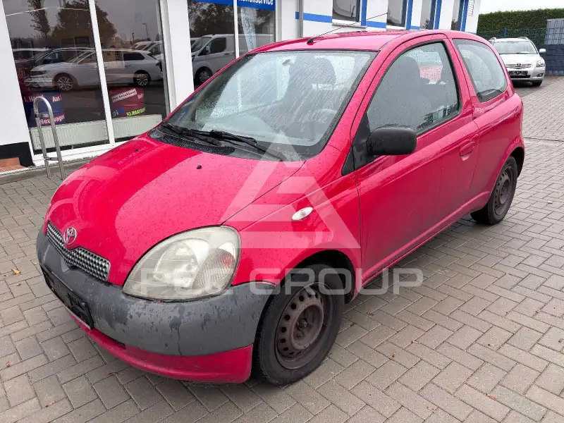 2000 Toyota YARIS