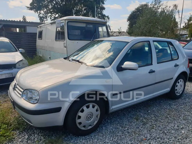 2000 Volkswagen GOLF