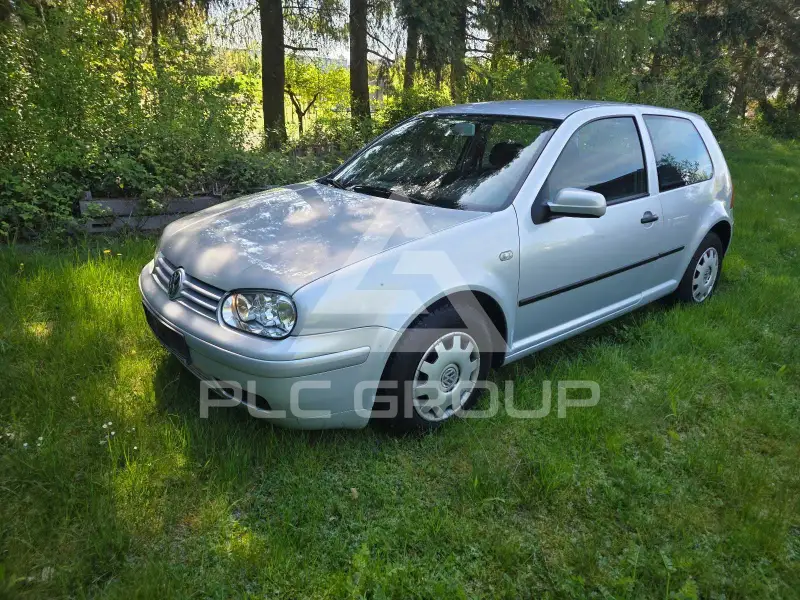 2000 Volkswagen GOLF