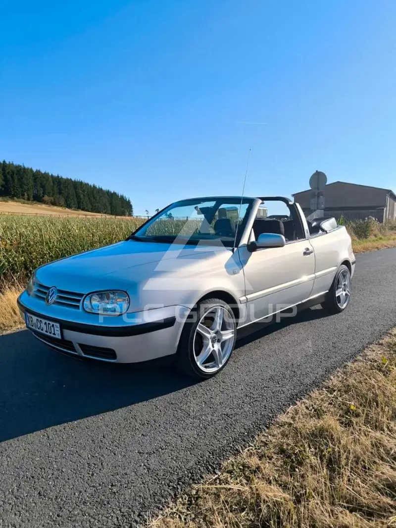 2000 Volkswagen GOLF