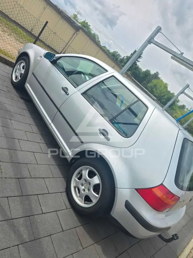 2000 Volkswagen GOLF
