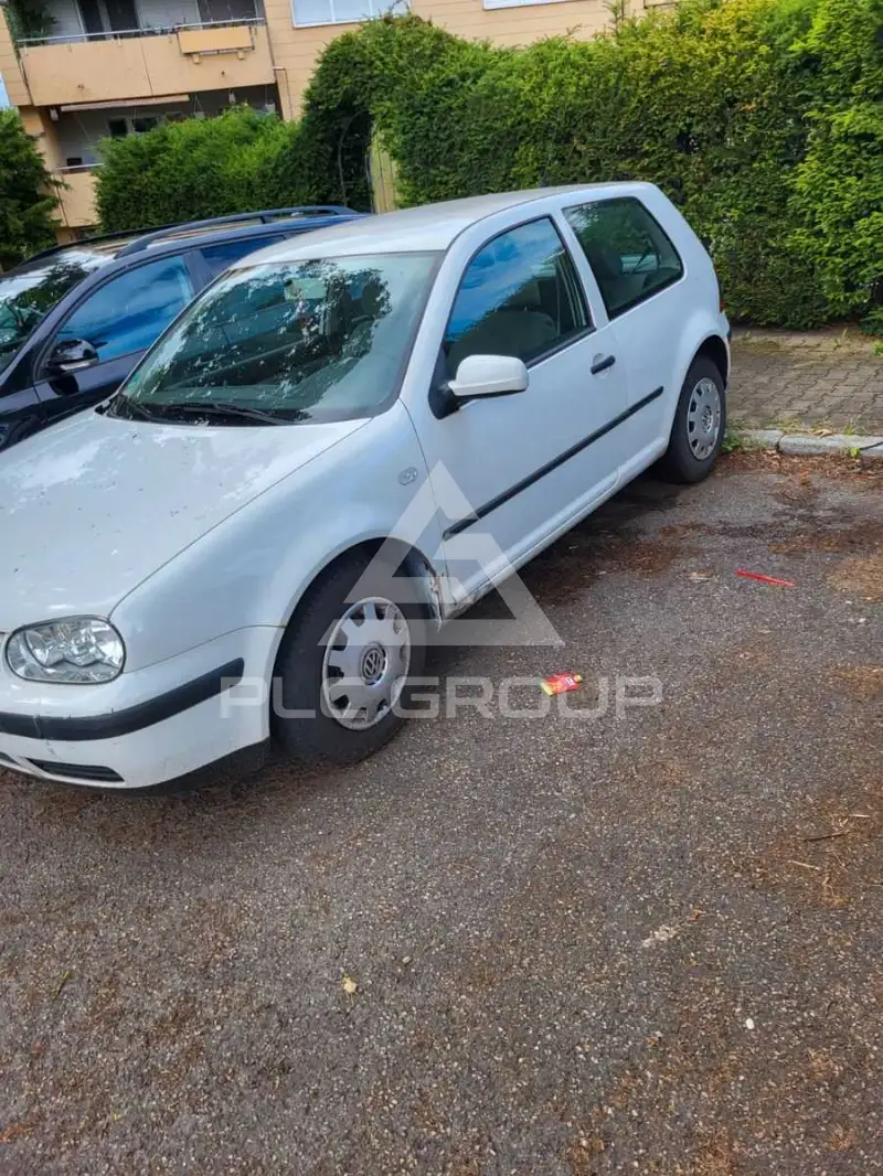 2000 Volkswagen GOLF