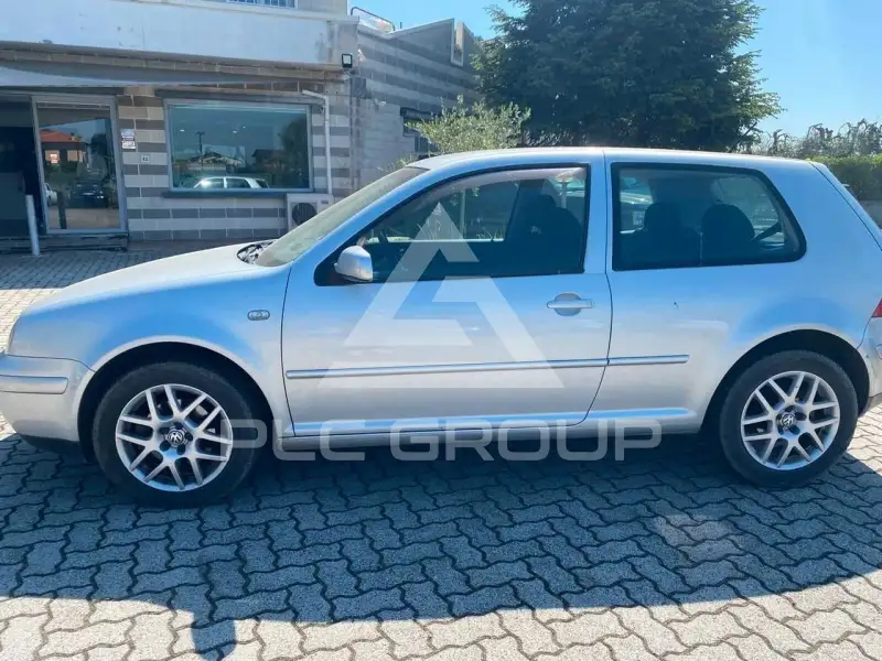 2000 Volkswagen GOLF