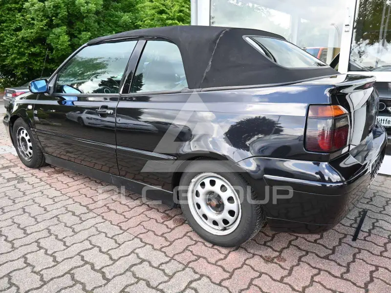 2000 Volkswagen GOLF