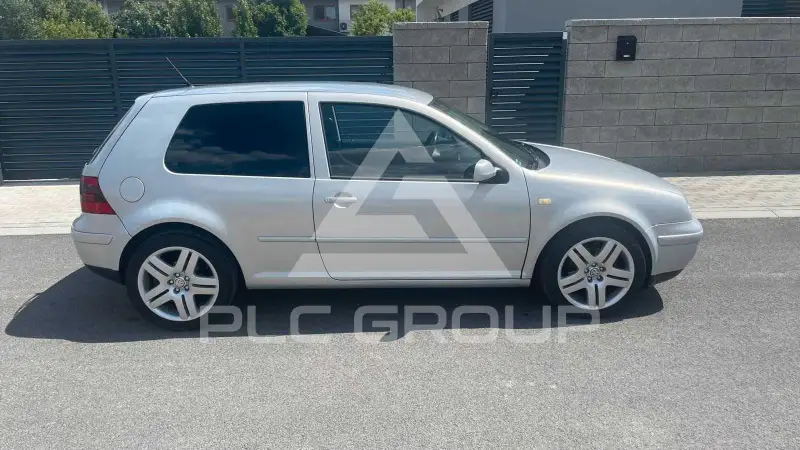 2000 Volkswagen GOLF