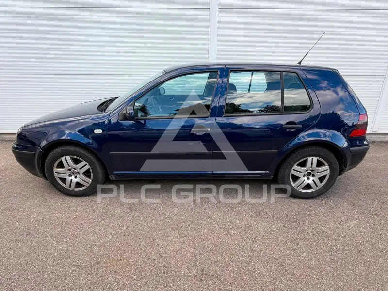 2000 Volkswagen GOLF