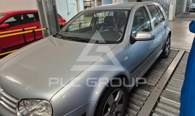 2000 Volkswagen GOLF