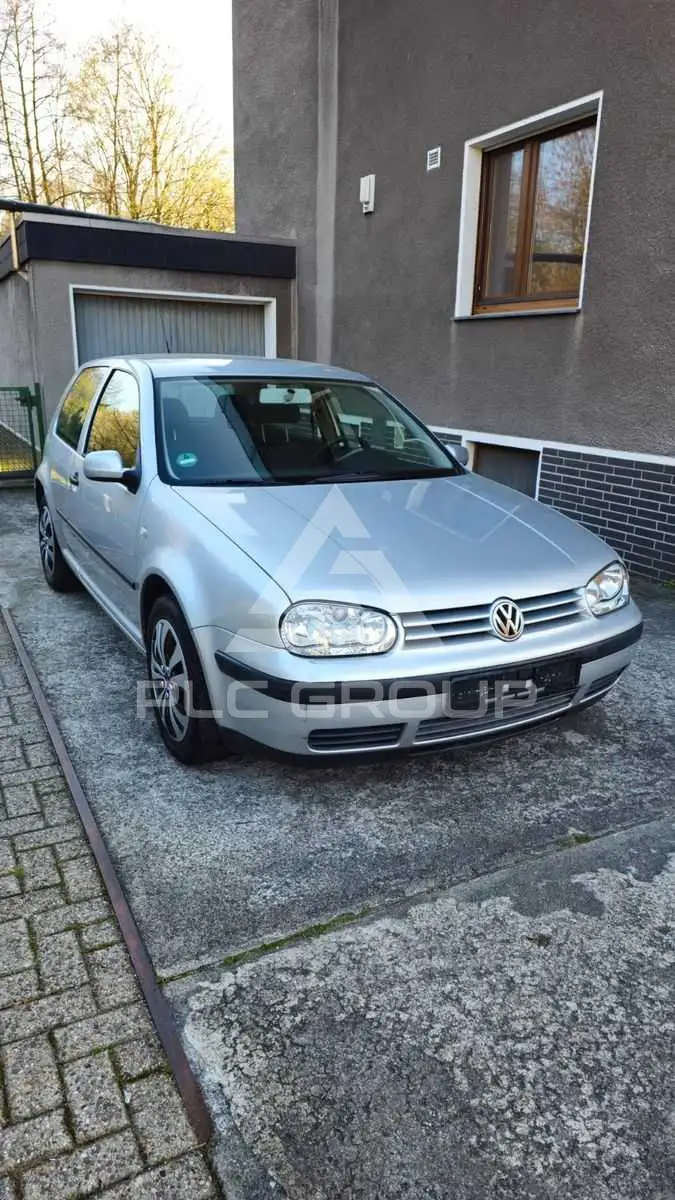 2000 Volkswagen GOLF