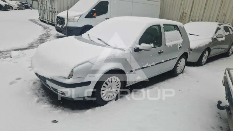 2000 Volkswagen GOLF