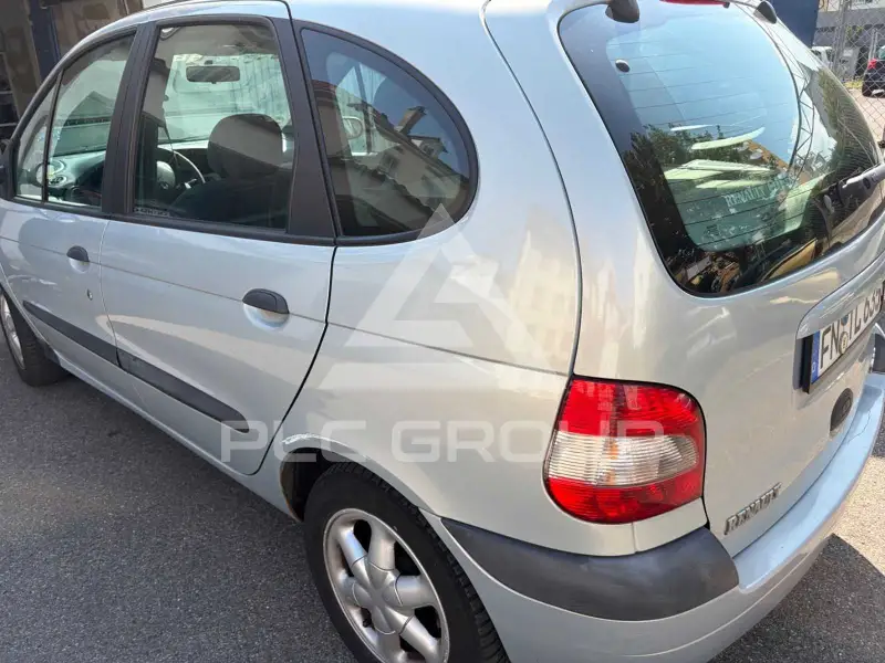 2000 Renault Scenic