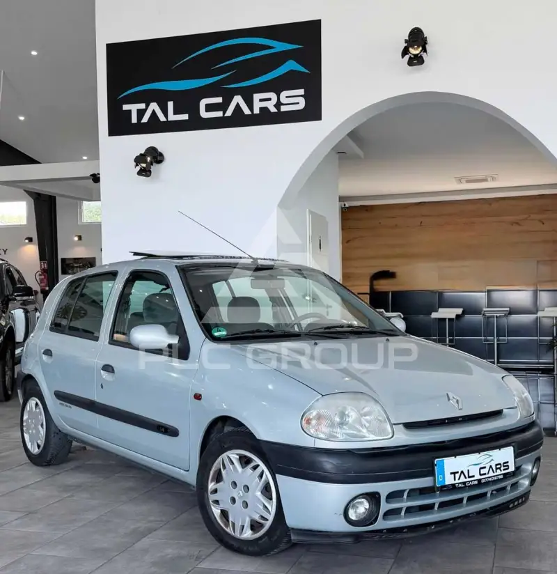 2000 Renault Clio