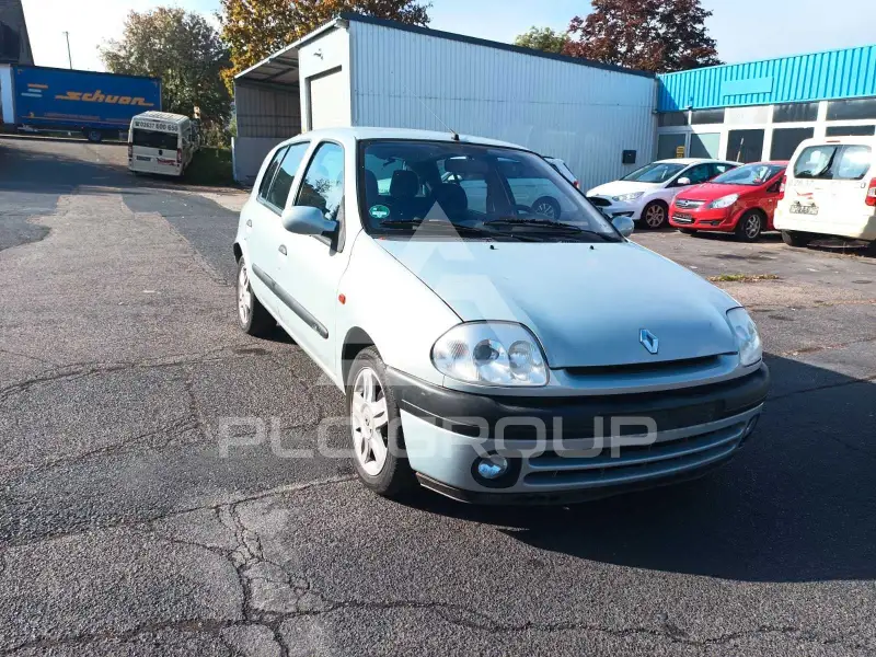 2000 Renault Clio