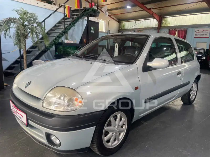2000 Renault Clio